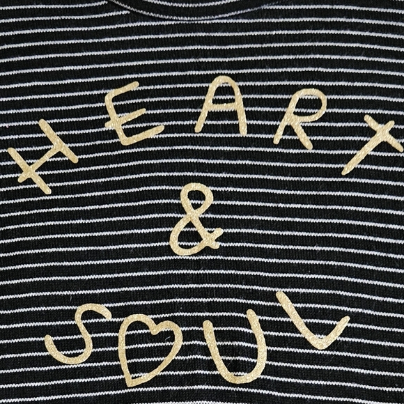 ⚠️Free bundle item- striped shirt - Picture 2 of 7